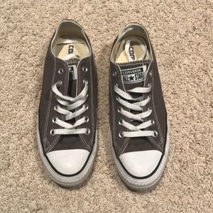 Women’s low top Converse